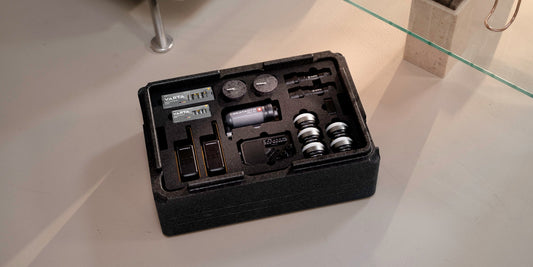 What belongs in a home emergency kit?